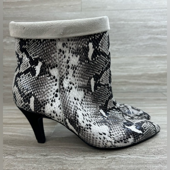 NEW! 42 Gold Ojai Suede Cuff Snakeskin Bootie Heels Womens Size 6 - Picture 1 of 10